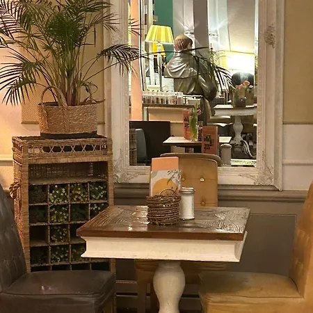 Gaestehaus Cafe Orth 21 Appartement