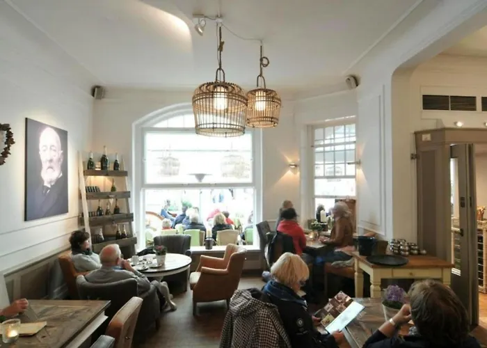 Gaestehaus Cafe Orth 21 *