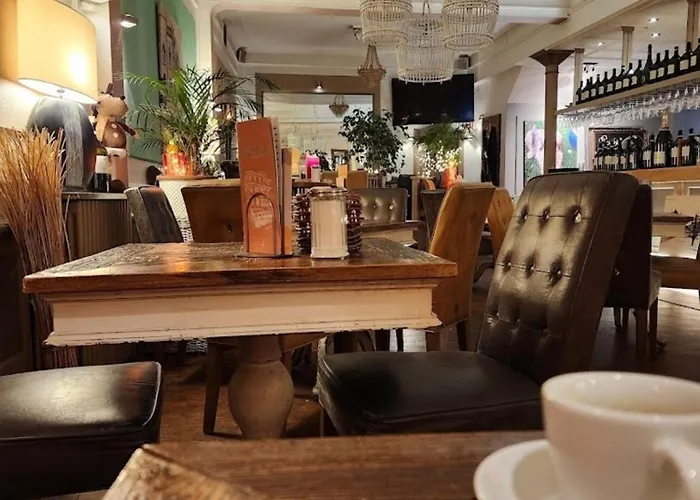 Gaestehaus Cafe Orth 21 *